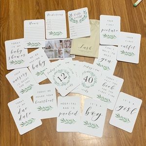 Blossom and Pear pregnancy milestone cards.